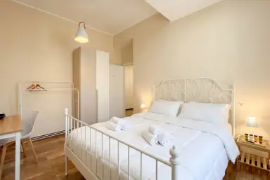Covi del Viaggiatore 1, Bari