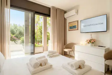 Elena's Garden Luxury Apartment, Bari